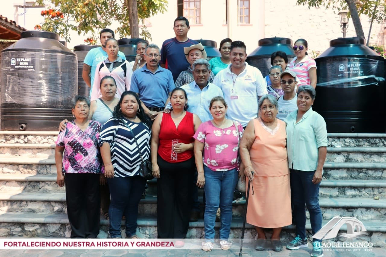 Entrega de Apoyos de Programas Sociales